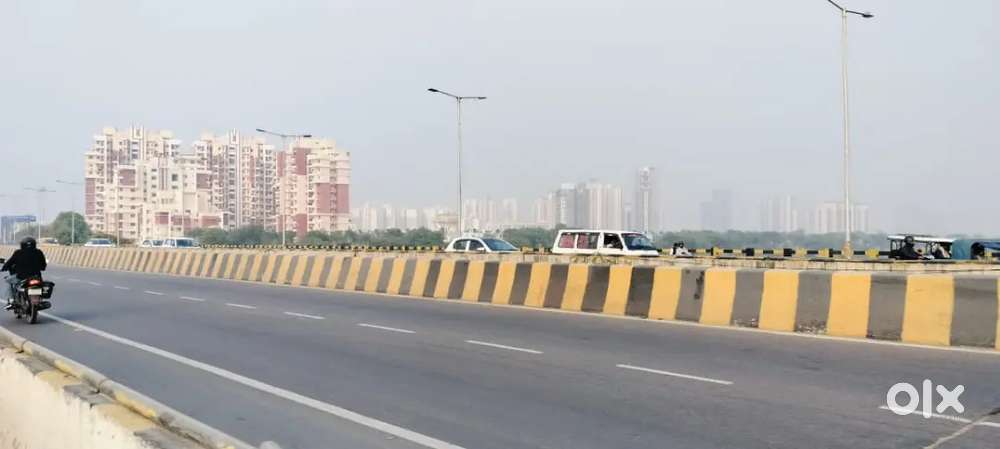 SSB बिल्डिंग गोमती नगर एक्सटेंशन में आवासीय प्लॉट बैंक लोन