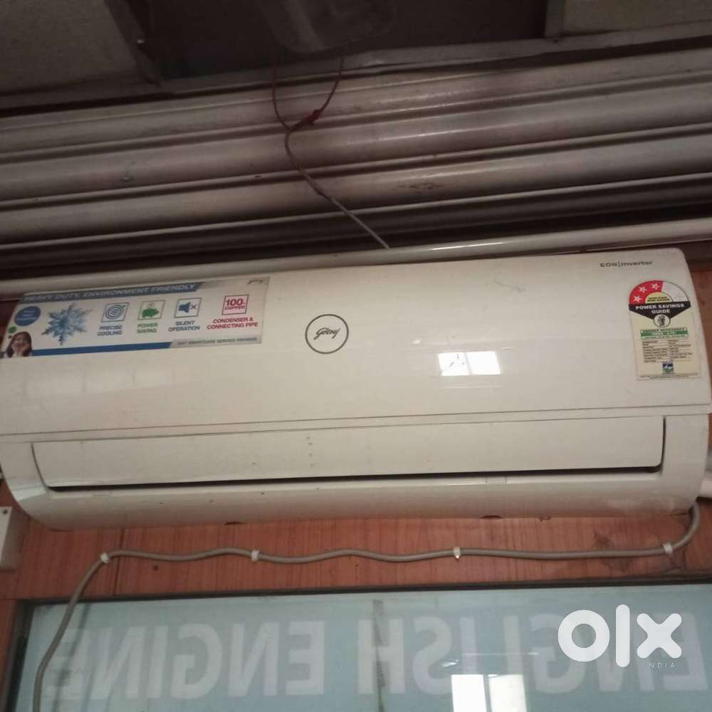 Selling my Godrej 1.5 Ton  AC
