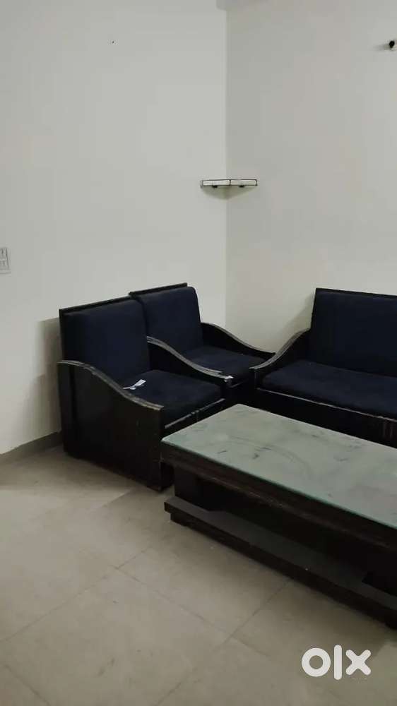 Flat for rent , Airbnb ,rent for one day ,hotel service