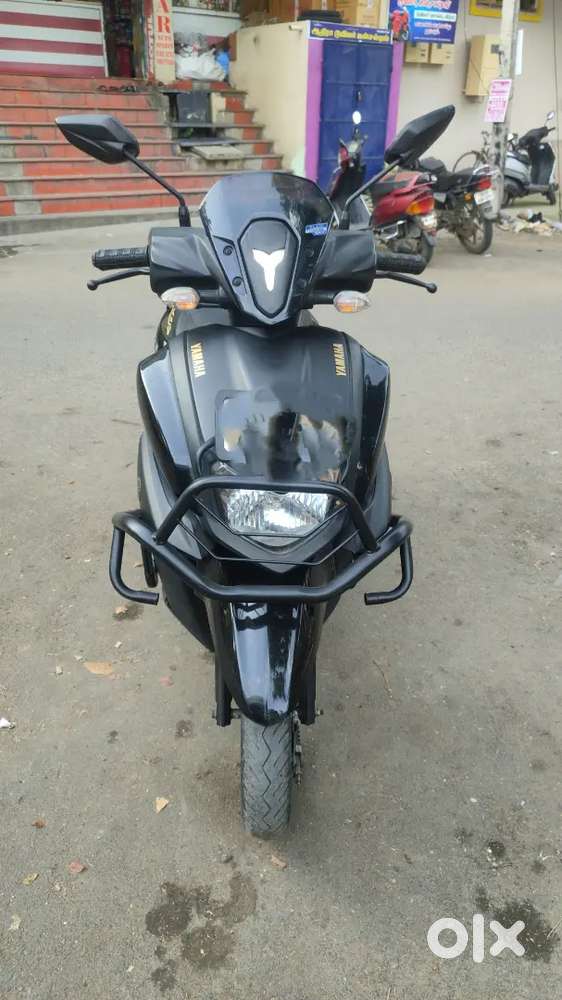 RAY ZR 2022 black