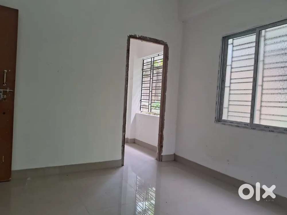 A Beautiful and New 2BHK ready  flat in Barasat at low price