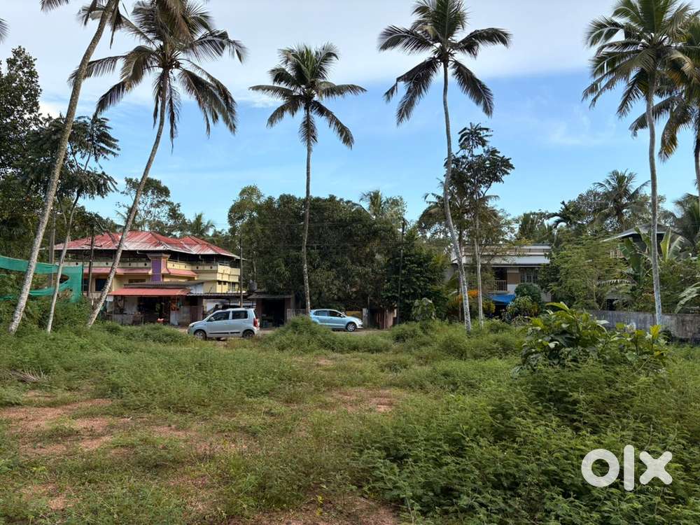 Square plot for sale