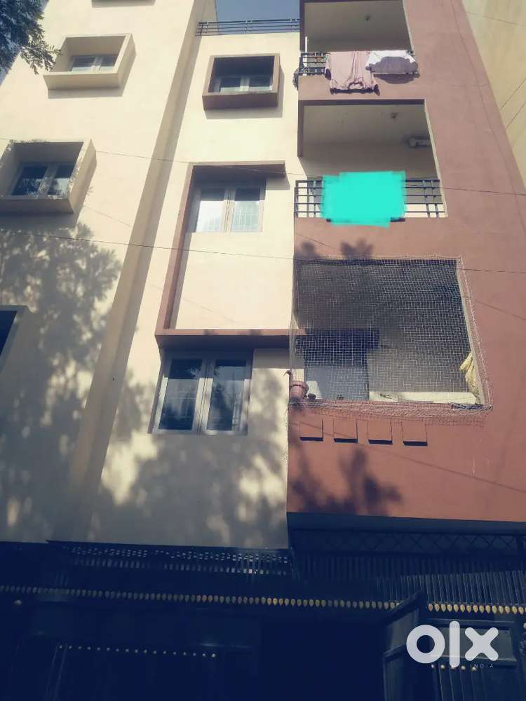 32x52  = 1664  sft  building for sale konanakunte bank colony