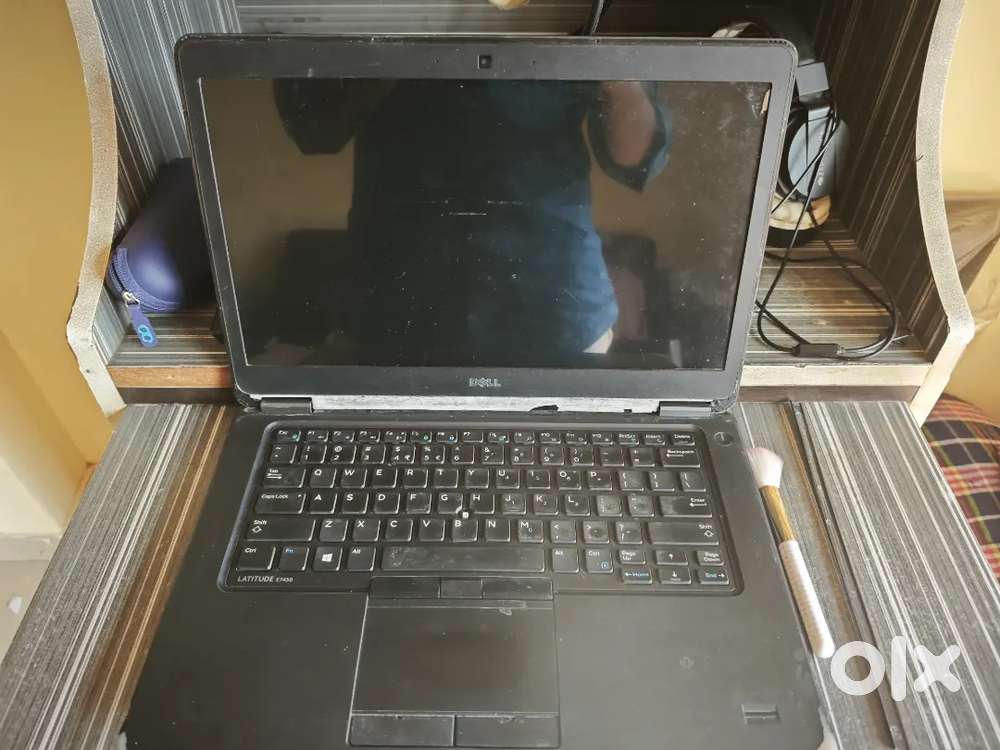 Dell latitude 7450 laptop