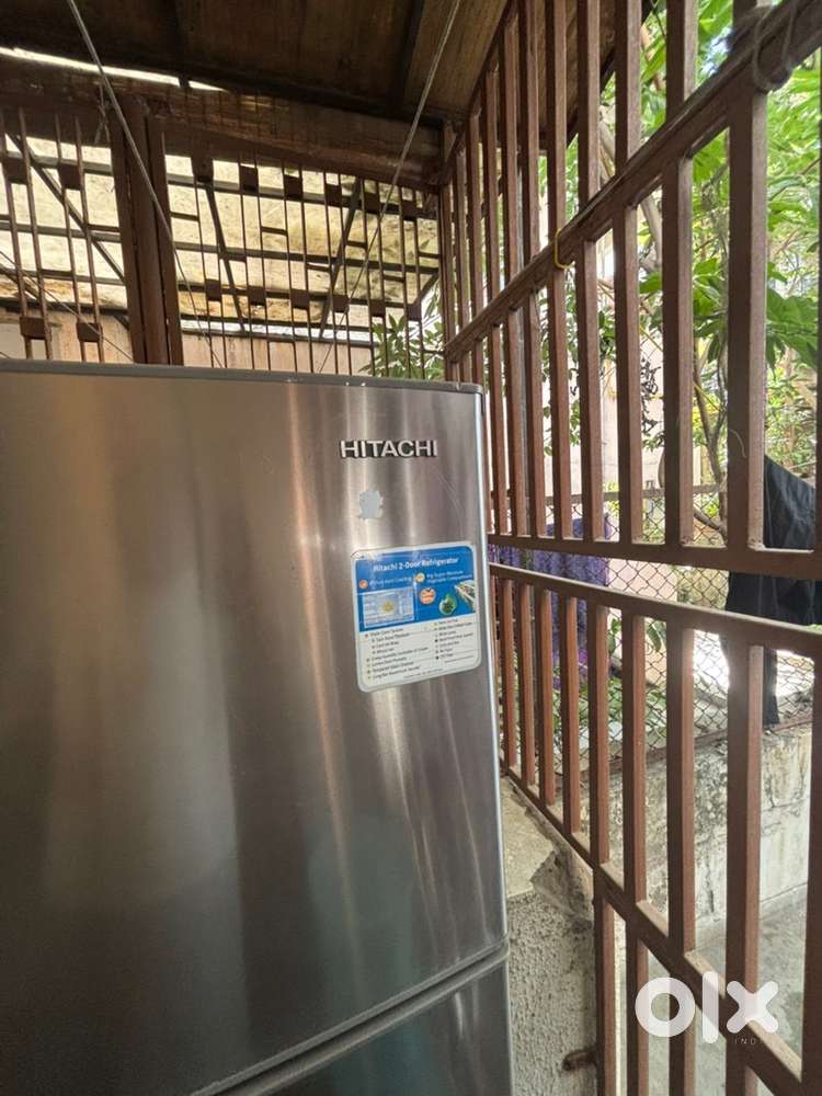Hitachi fridge