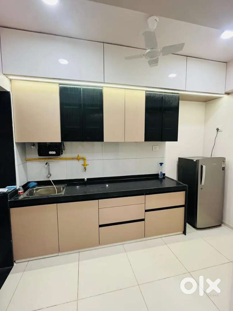 1bhk Flat For Rent Ujala circle sg Hiwhy best property best locality