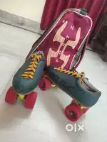 BATTEL Squad skates, of 1pair with skate bag
