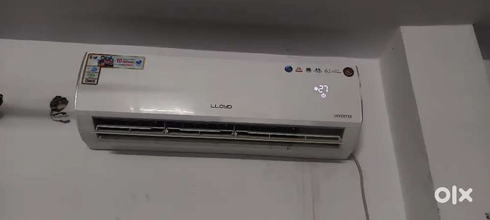 1.5 Ton Inverter LLOYD AC new condition.