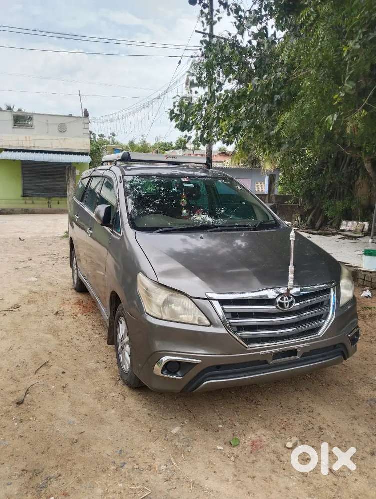 Toyota Innova 2013 V Diesel