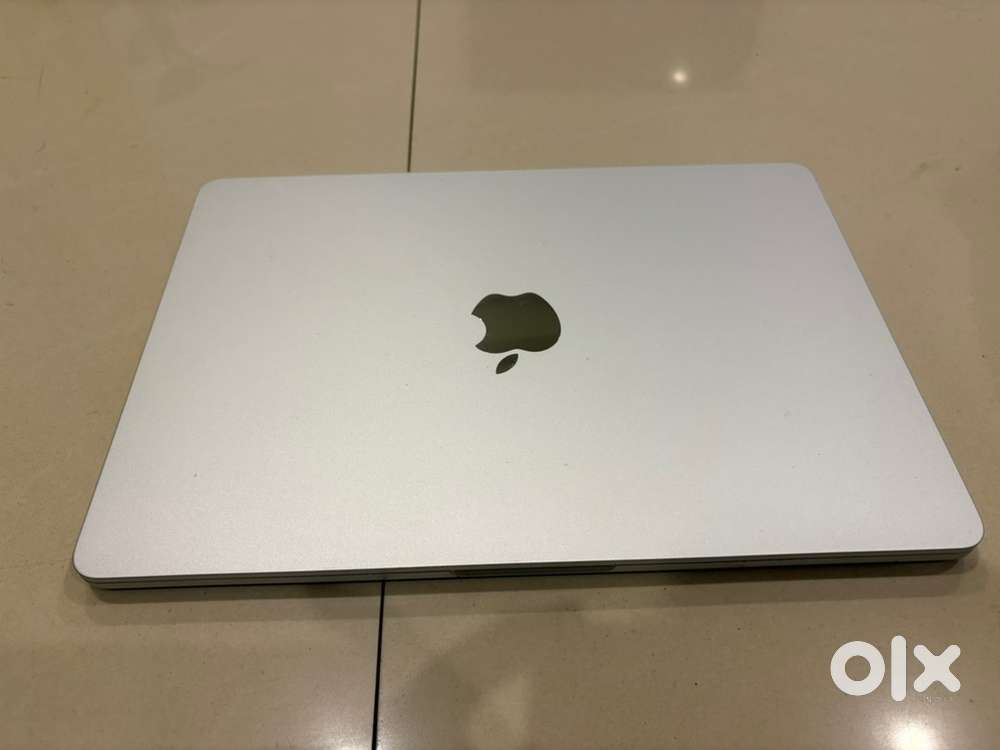 MacBook Air M2 – Excellent Condition