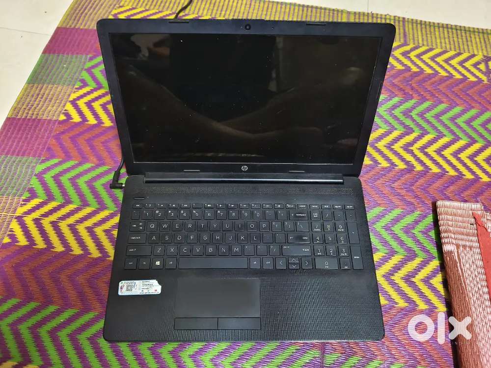 HP laptop 15 series 8Gb ram 256gb graphic card 1.2tb hdd