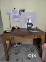 wooden study table