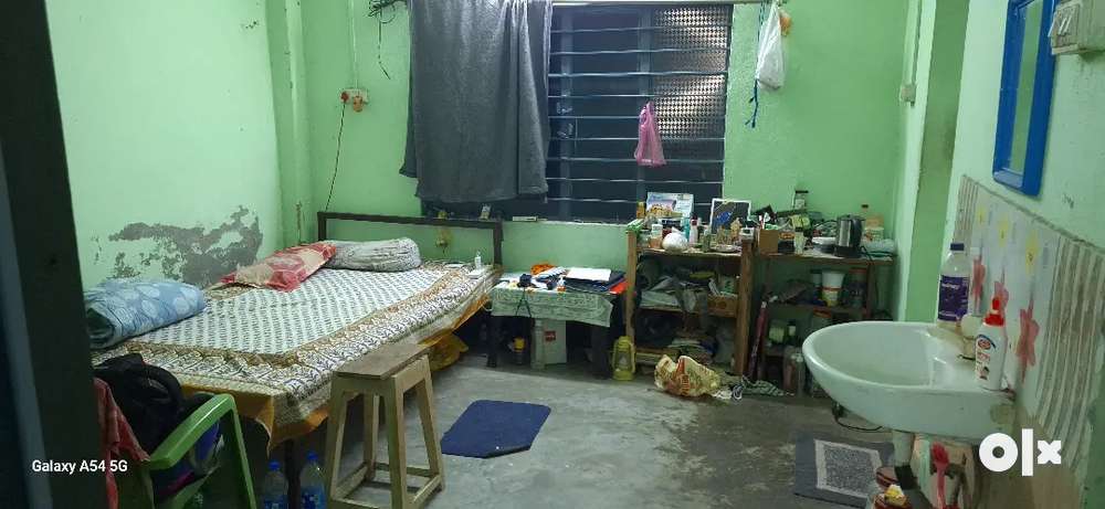NEED 1 ROOM MATE FOR RENT (MALE)