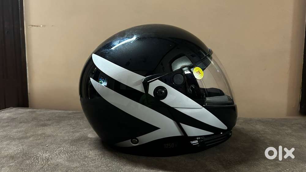 Helmet Studds