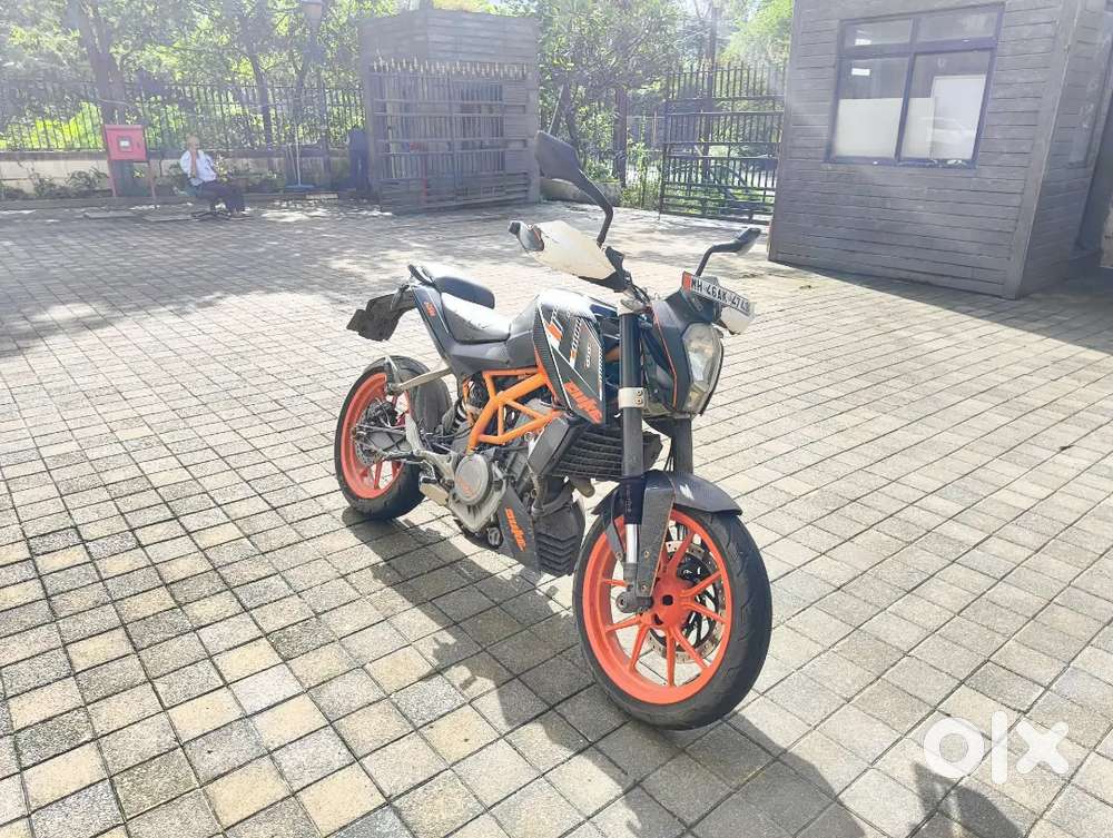KTM 390 Duke(2014 NO ABS, 2nd Owner)