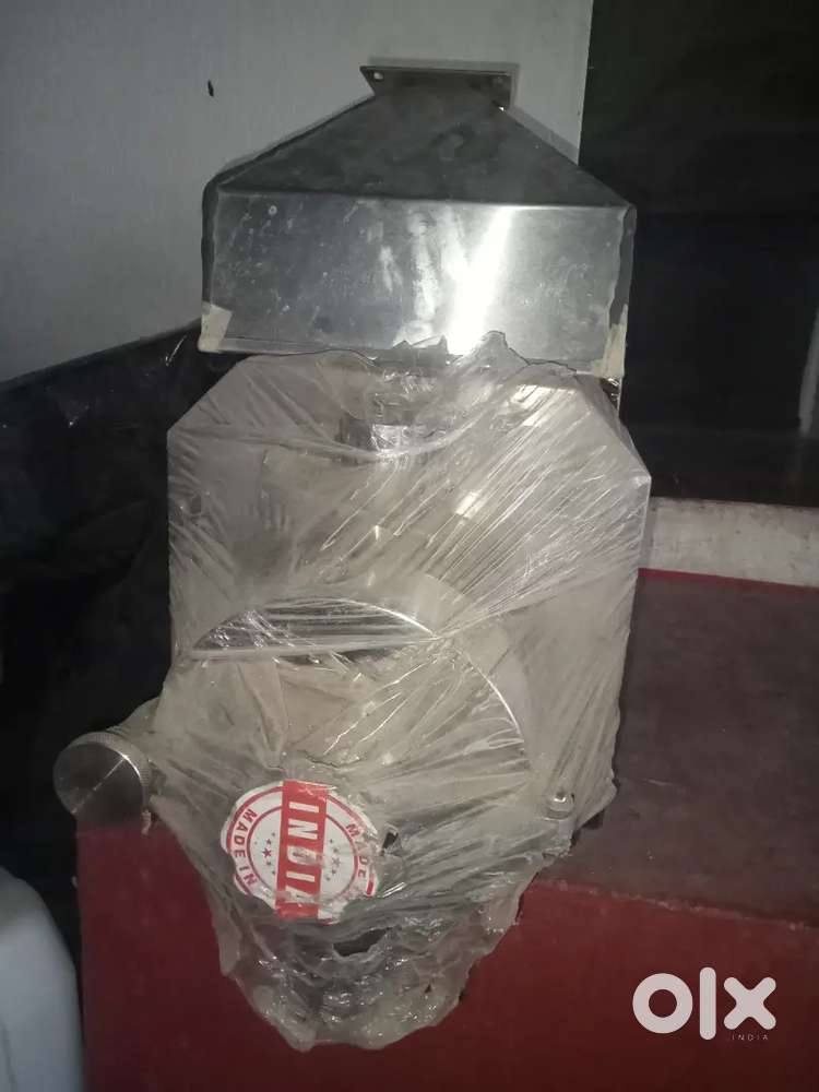 Flour and spices grinder