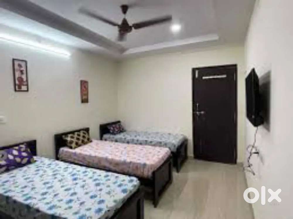 HOME STAY BOYS -WIFI/IRONING/KITCHEN WITH GAS FACILITIES IN CALICUT.