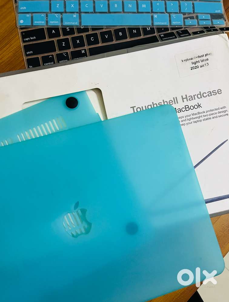 MacBook Air M1Hardcase & 2 Keyboard covers