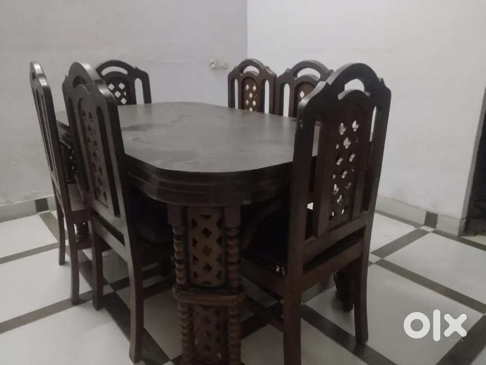 Dinning Table