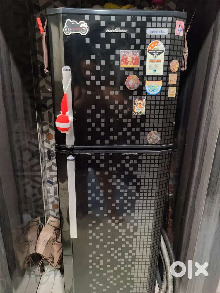 Fridge double door 285L kelvinator very good condition