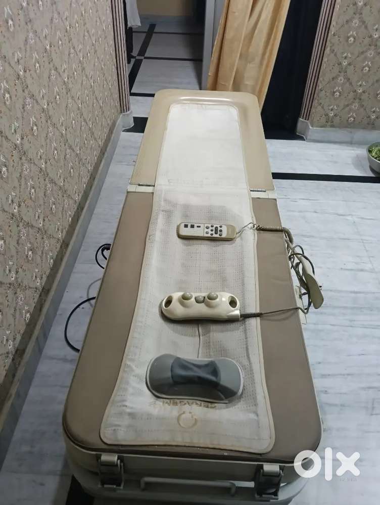 Physiotherapy massage machine
