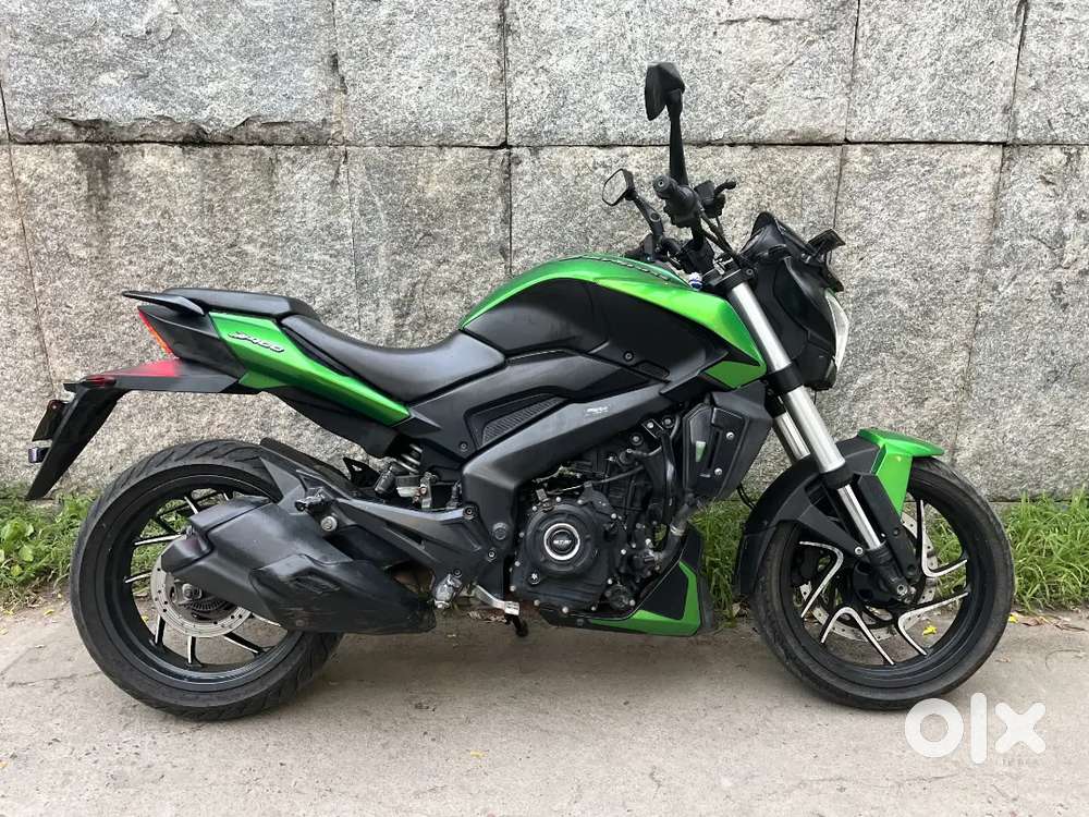 Bajaj Dominor 400 Green