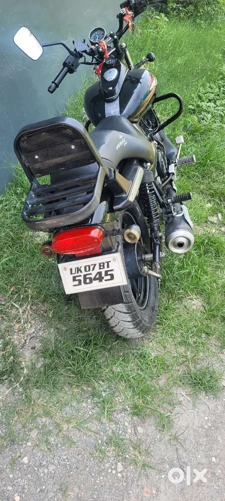 Bajaj avenger street 220