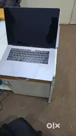 Macbook pro i7 16gb 1tb ssd