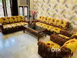 Sofa set 9 seater well maintained