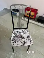 4 searer dining table