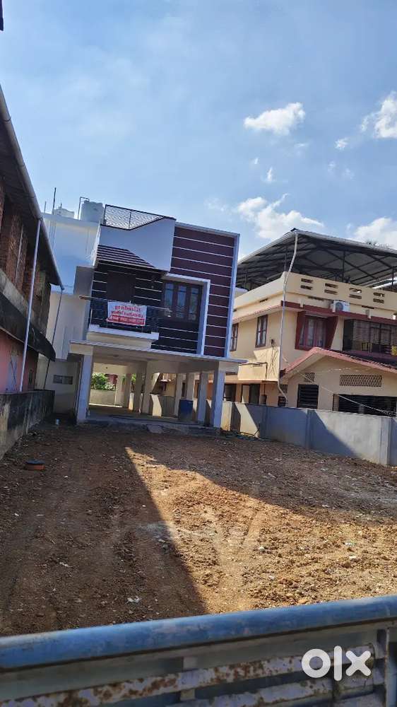 2 Truck Container parking space Building  for rent or lease