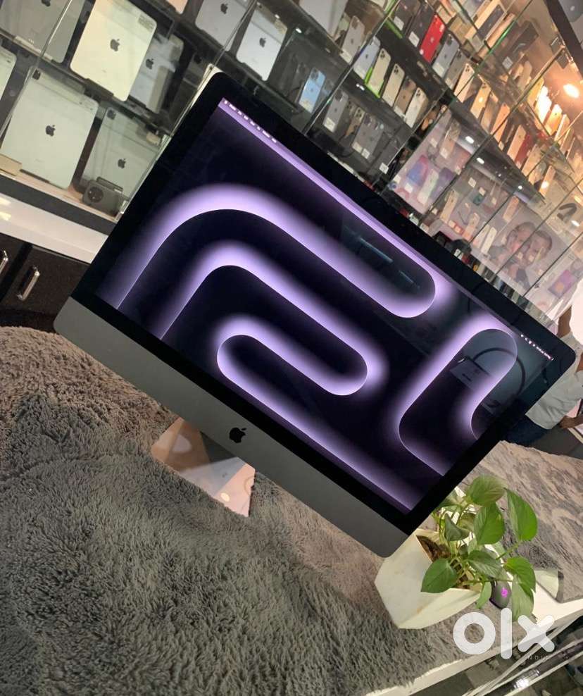 Apple iMac pro  27inch  64GB-1TB  8GB Graphics  Radeon pro  WRNTY
