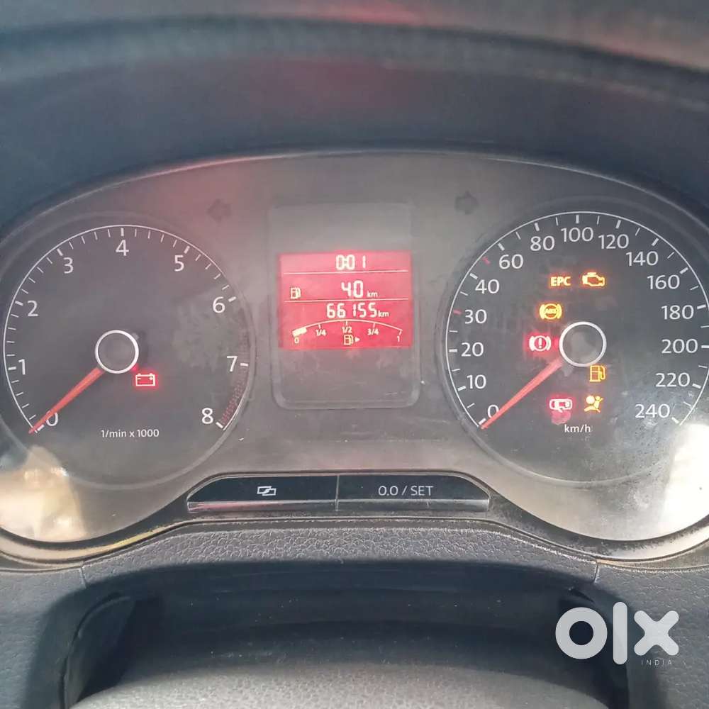 Volkswagen Polo 2012 Petrol Well Maintained , nothing to do in car