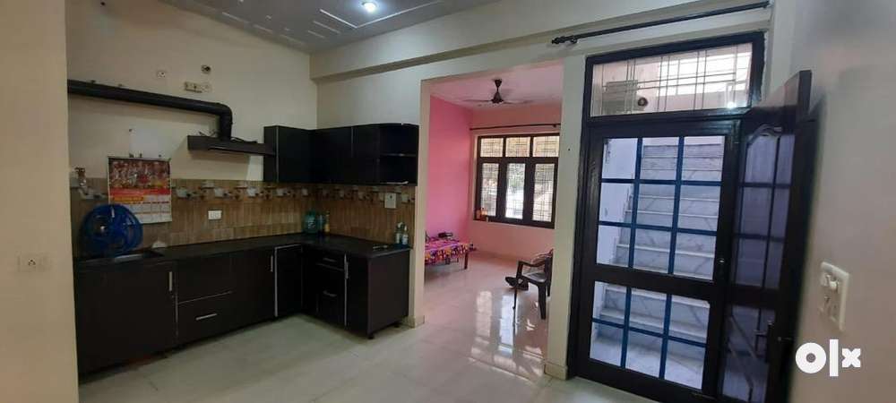 2BHK Apartment at Prime location in emergency sale