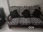 Mujhe apna sofa bechna hai new condition