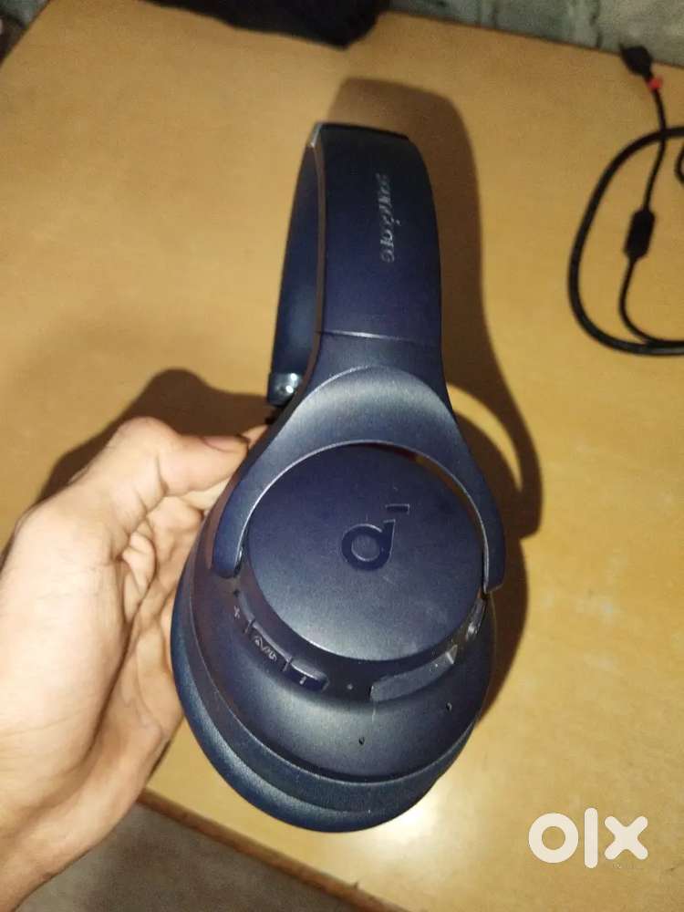 Soundcore Q20i headphone (7 months warranty remaining)
