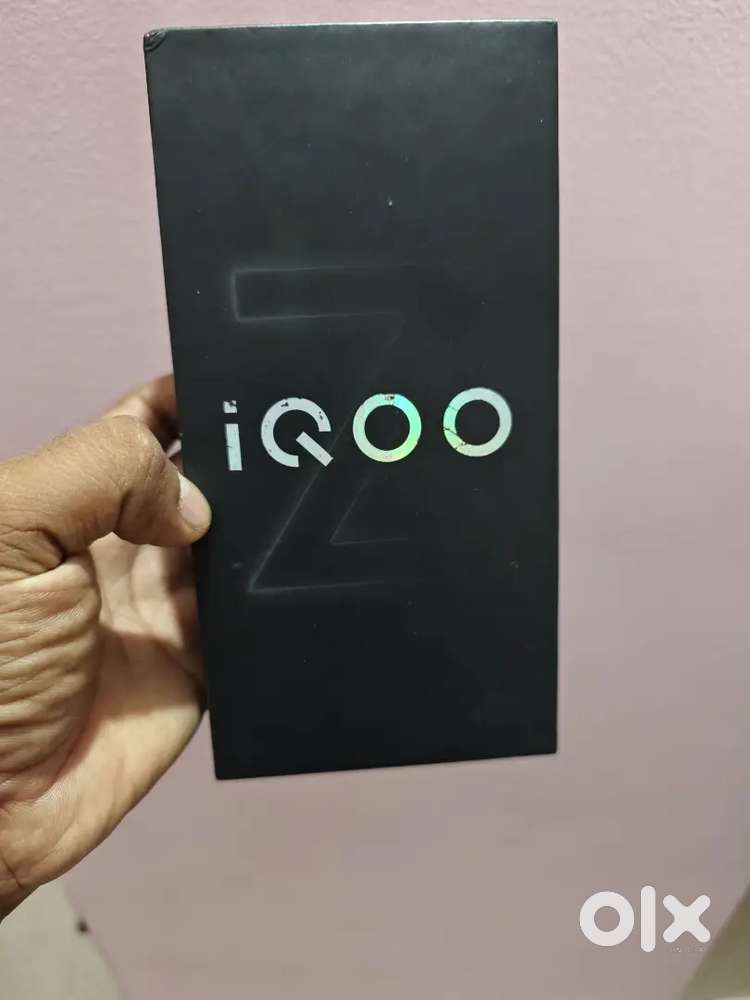 Vivo IQOO Z9S PRO 256/8 FULL KIT FOR SALE LOCATION THUDIYALUR