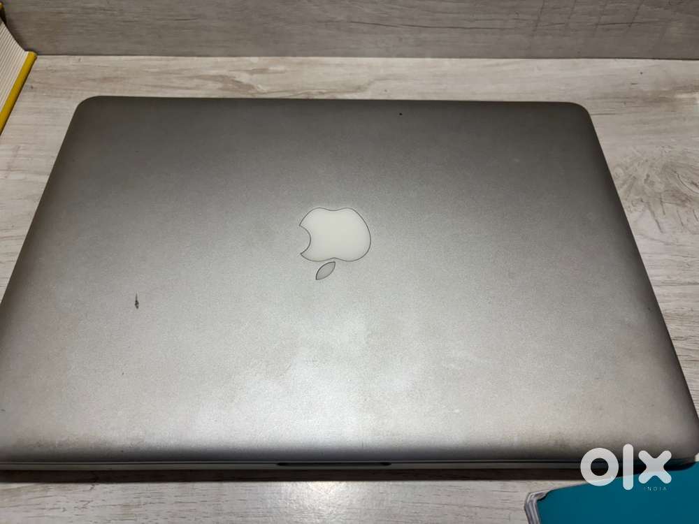 Apple Laptop
