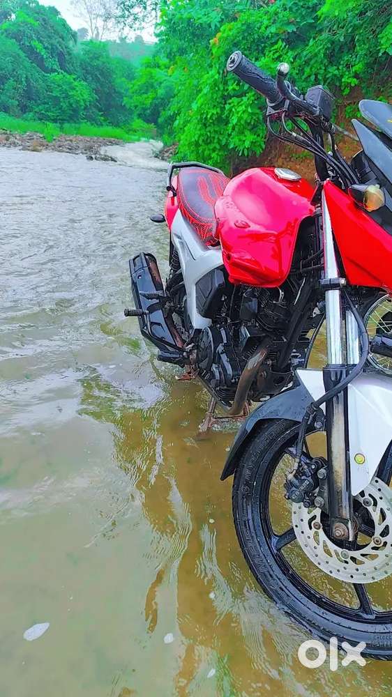 YAMAHA SZR