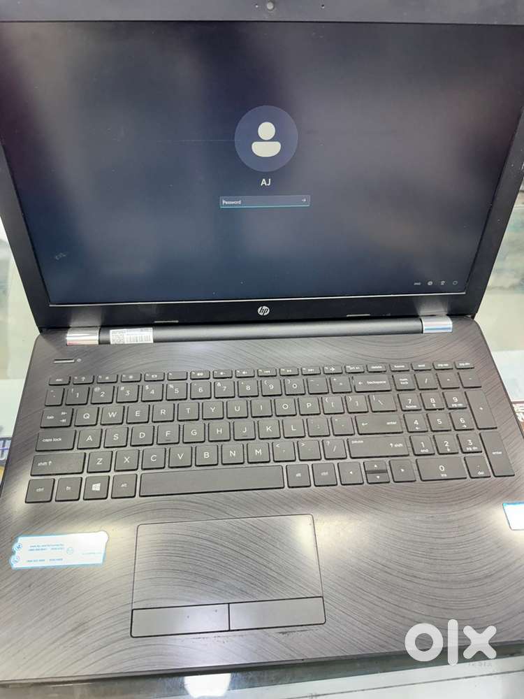 Hp laptop i5  8th gen  1 tb hdd