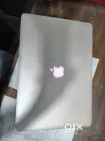 MacBook Pro - Apple