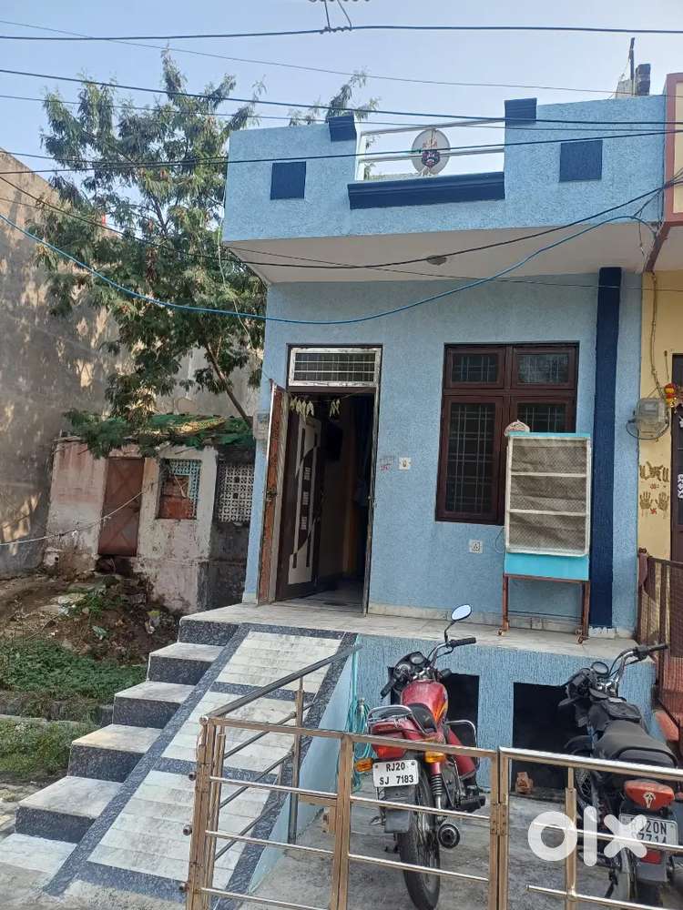 Rk puram mukti dham k piche full furnished well maingained house