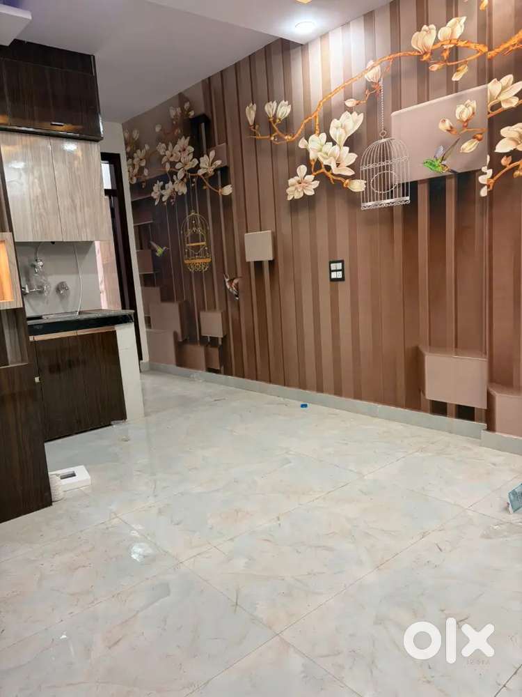 2BHK Independent with Lift & Car Parking at Vipin Garden