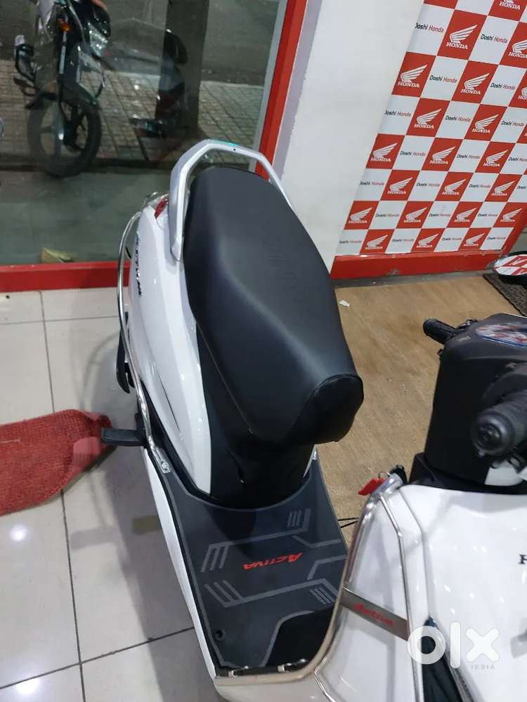 Brand new activa selling to buy new bike