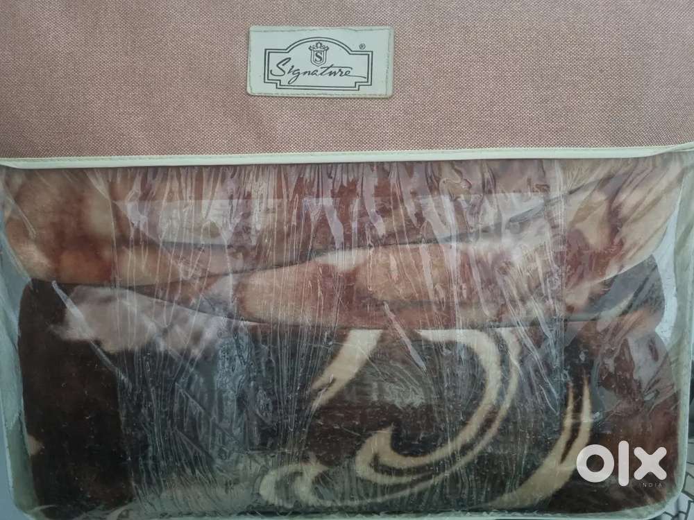 Signature Blanket