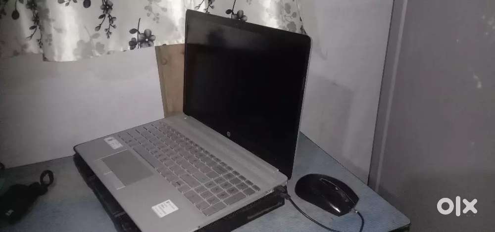 HP laptop 1tb harddisk & 8 ram