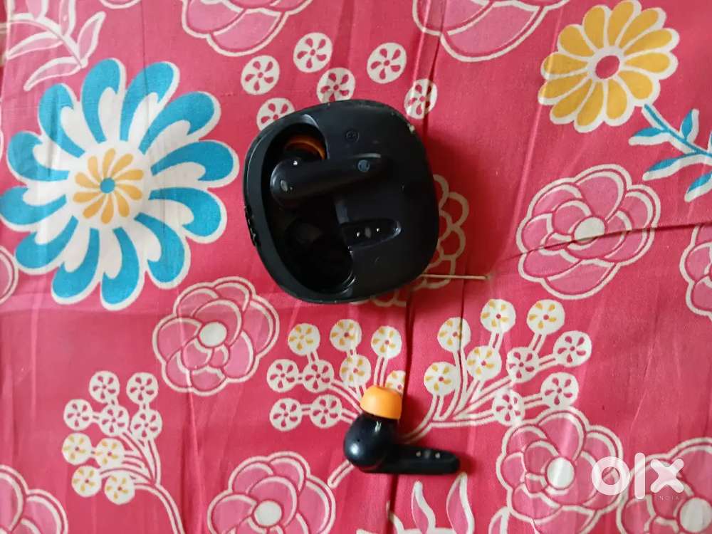 Super clear audio earbuds