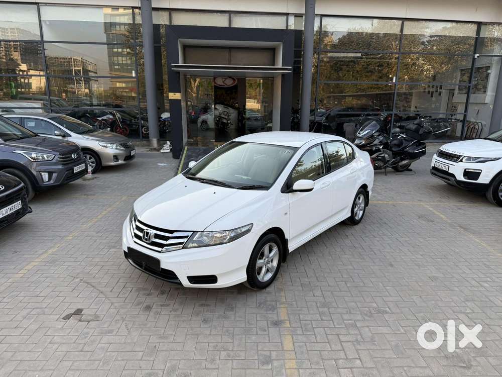 Honda City V AT, 2012, Petrol