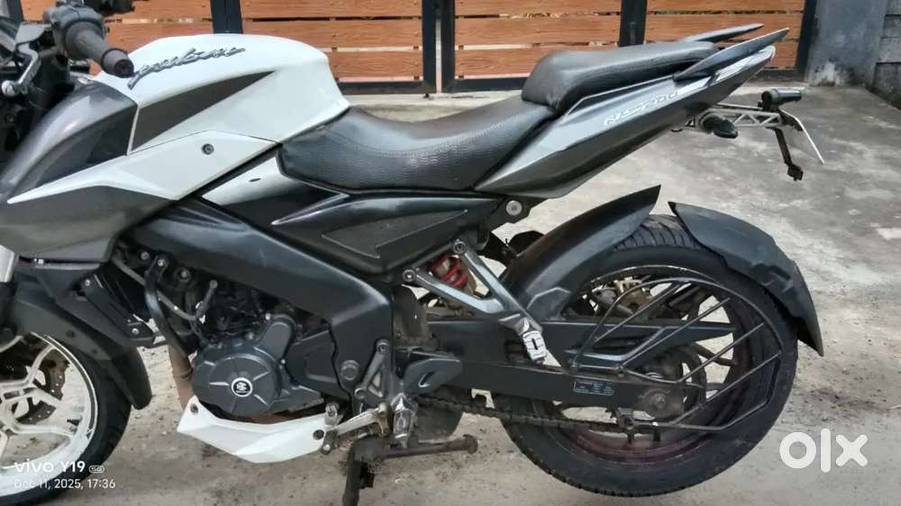 Bajaj Pulsar ns 200 model 2020