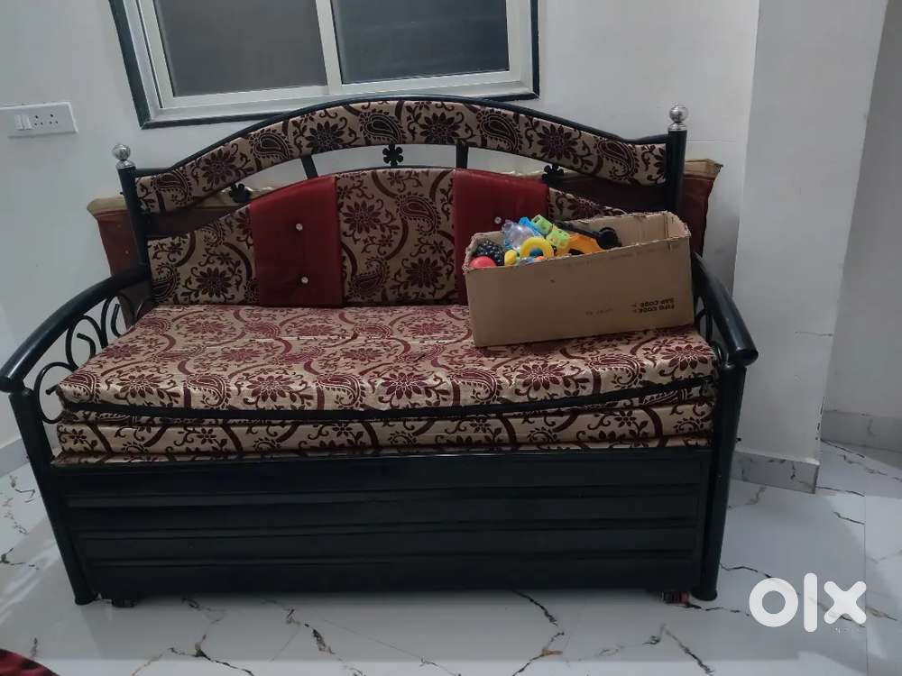 Sofa come bed